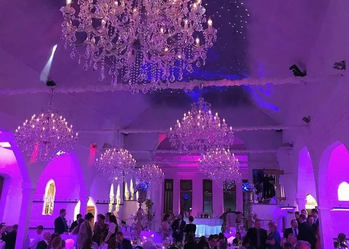 Отель Boutique Schulz Classic Нойштадт-ам-Рюбенберге